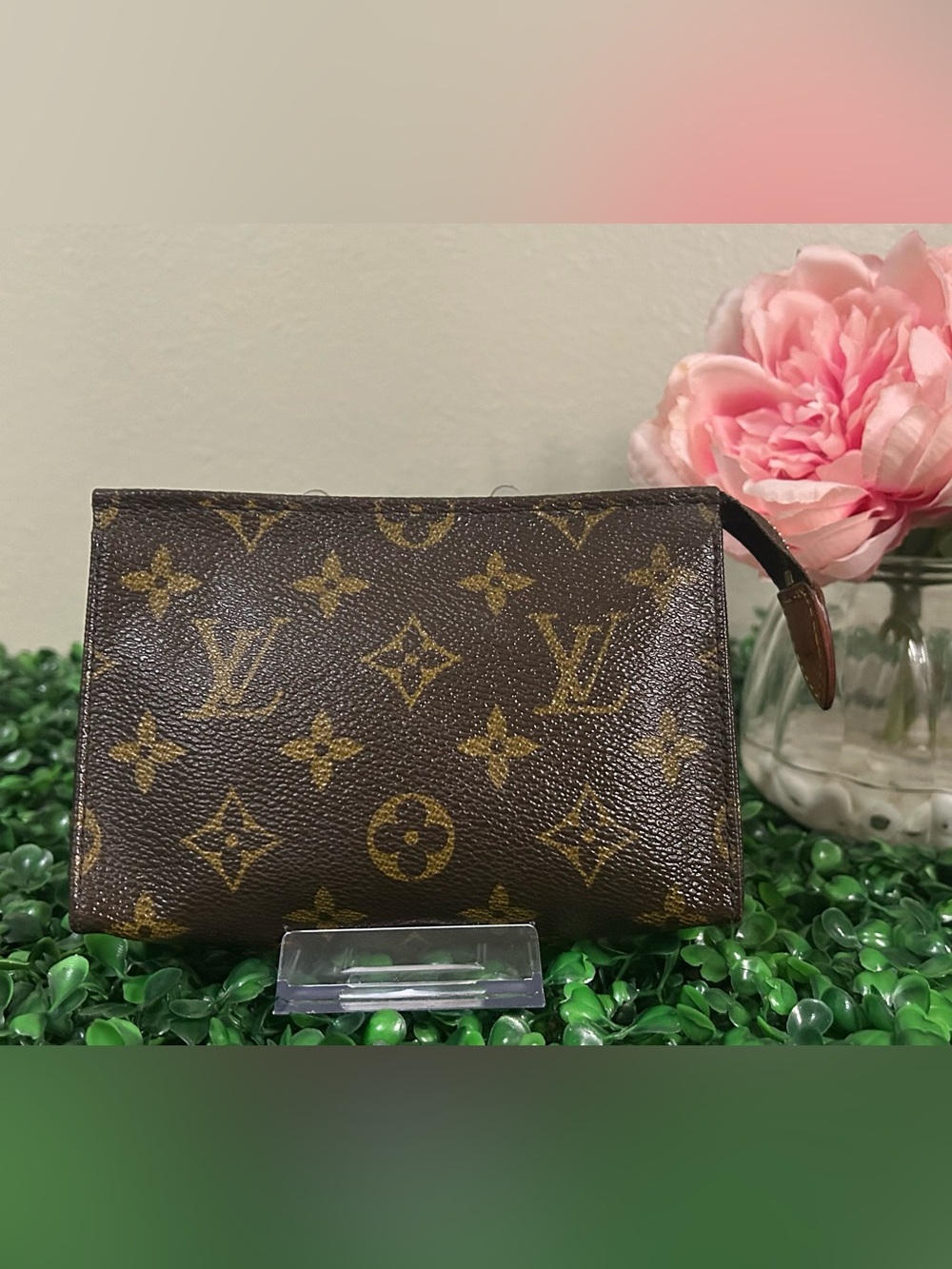 Louis Vuitton Vintage Monogram Cosmetic Pouch Zip Clutch w/ COA